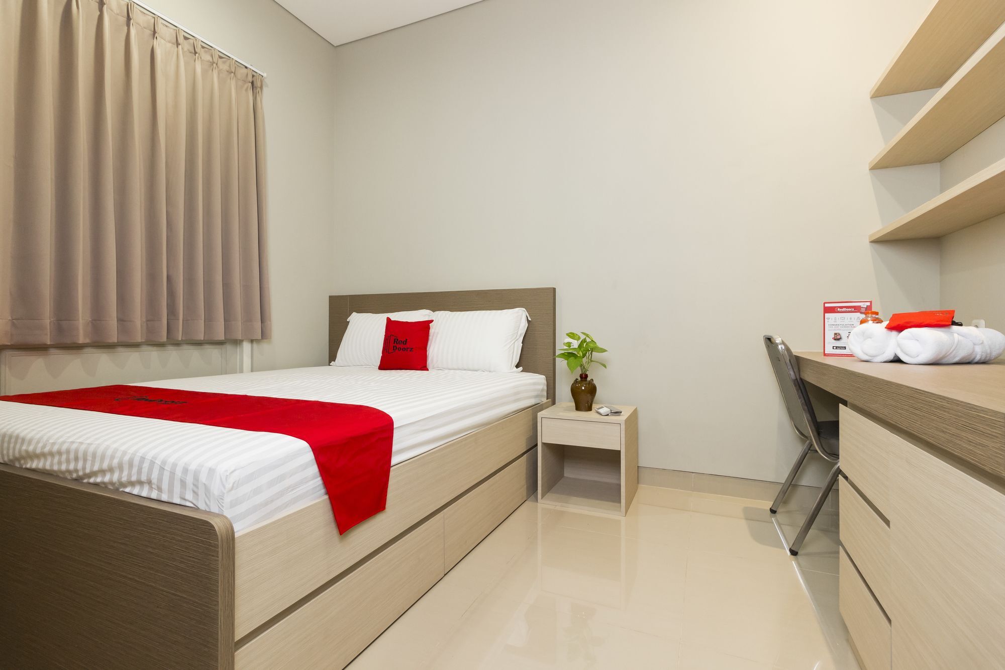 Reddoorz Plus @ Patal Senayan 雅加达 外观 照片