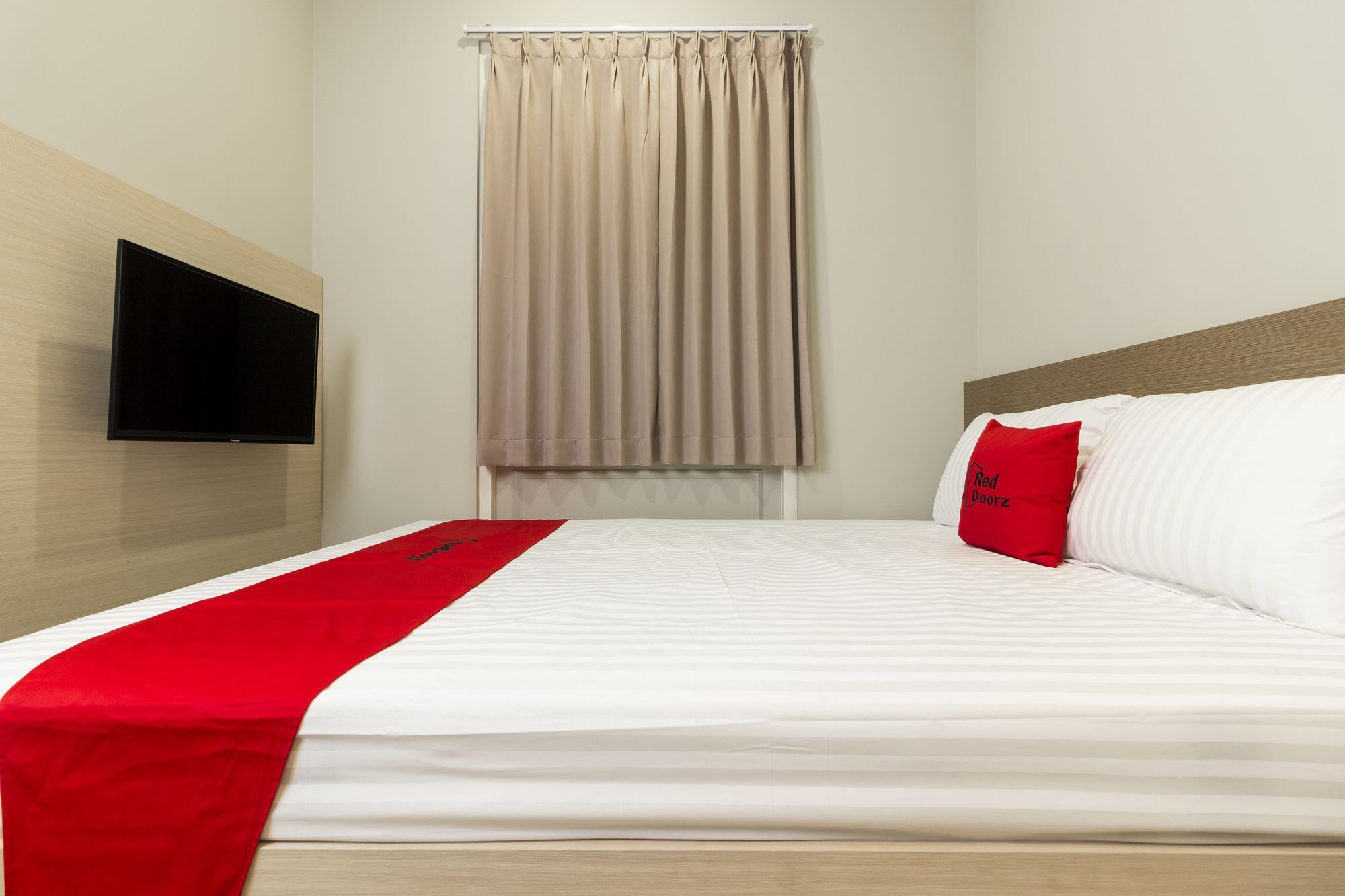 Reddoorz Plus @ Patal Senayan 雅加达 外观 照片